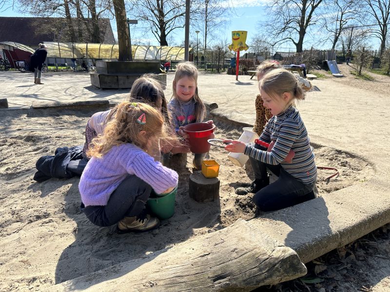 Onze school maakt onderdeel uit van Stichting Talentis
